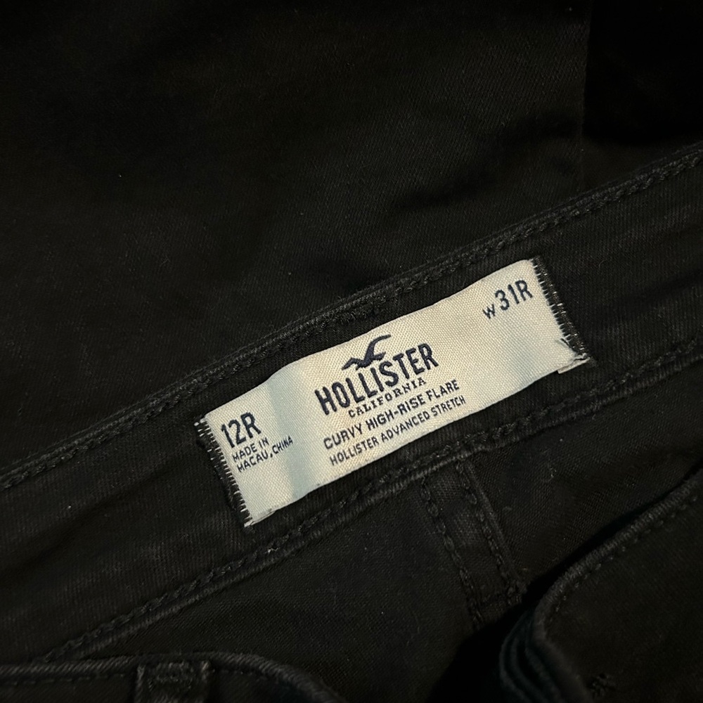 Hollister Black High-Rise Flare Jeans - Picture 2 of 3